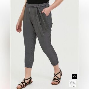 *NWT* Torrid Pull-On Taper Stretch Crepe High-Rise Tie-Front Pant Size 3